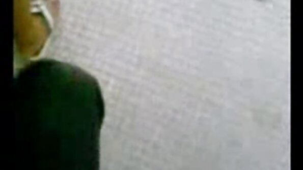 Böse reife nackte frauen ab 50 MILF Hure Laura Monroe