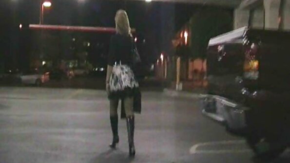 Krissy reife frau nude Lynn verwandelt sich in eine geile Mama